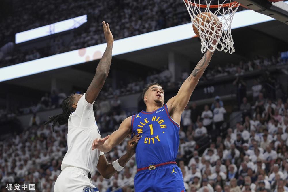 莫充满热情 莫充满热情