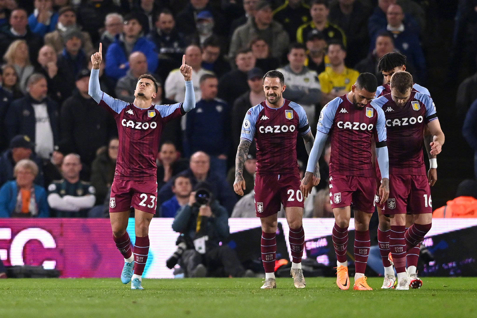 他替补登场 他替补登场